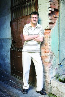 Bashkim-Shehu-Albania-CRISTINA-CALDERER_ARAIMA20120928_0135_1_1