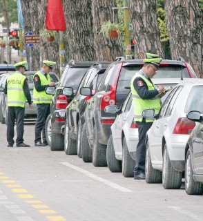 gjobat per makinat