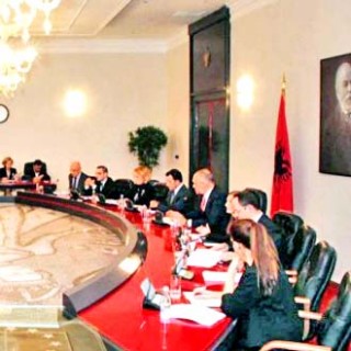 qeveria-mbreme-Rama-mbledhje-640x333_1