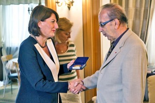 Jahjaga & Kadare