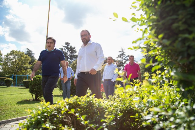 Mazniku per mbjelljen e pemeve (3) (1)