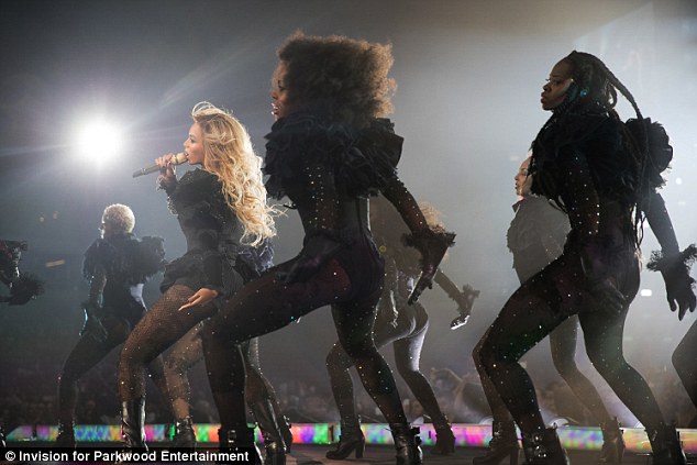 3658BDE700000578-0-image-a-98_1468707798202