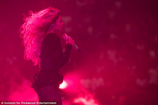 3658BE5700000578-0-image-a-99_1468707807077