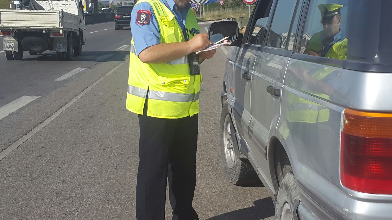 Policia qarkillimi