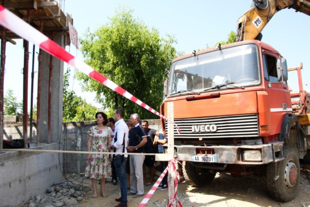 ne Rrogozhine