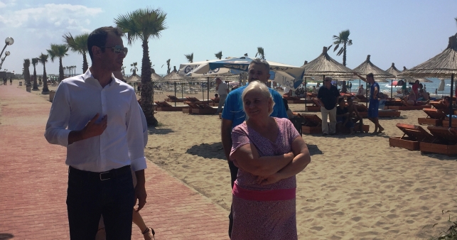 16-08-27-12-17-35big_3